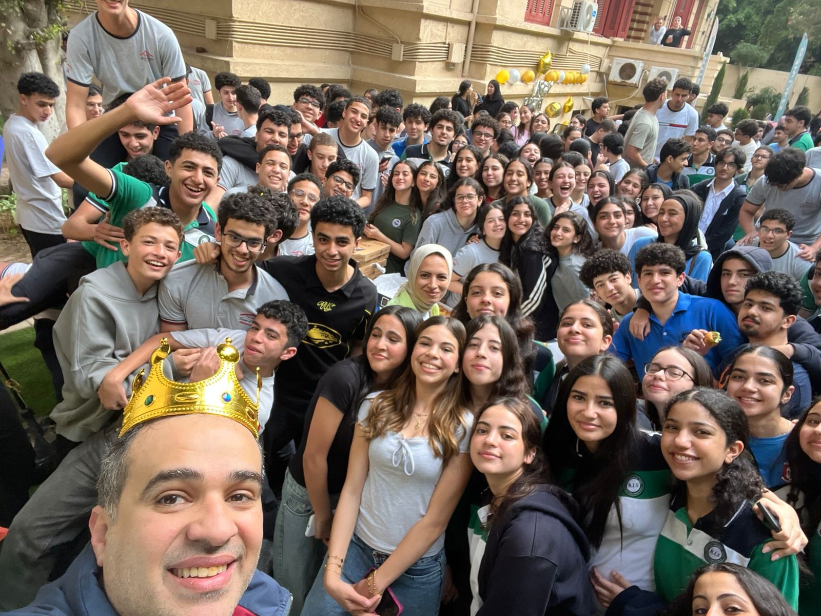 Dr. Ahmed with the class
